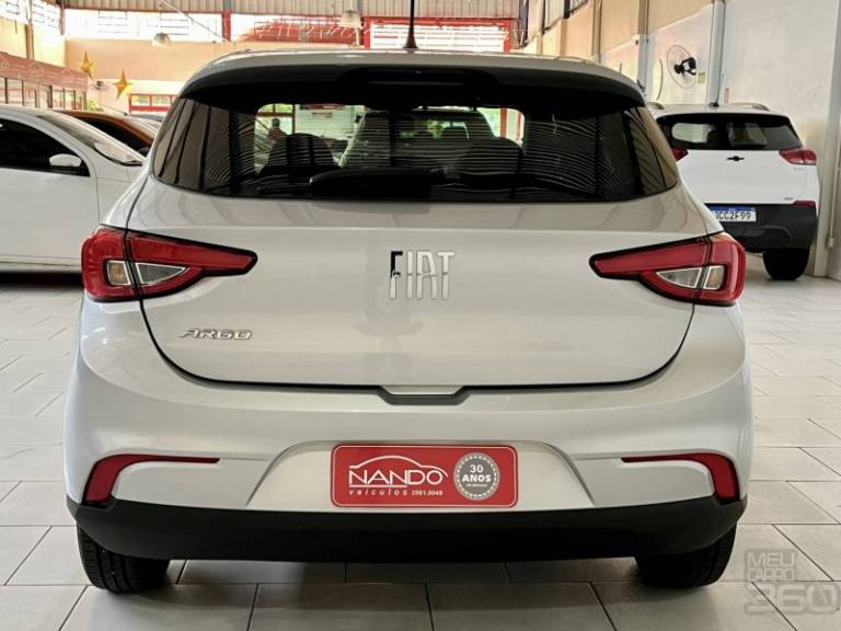 FIAT - ARGO - 2021/2021 - Prata - R$ 58.900,00